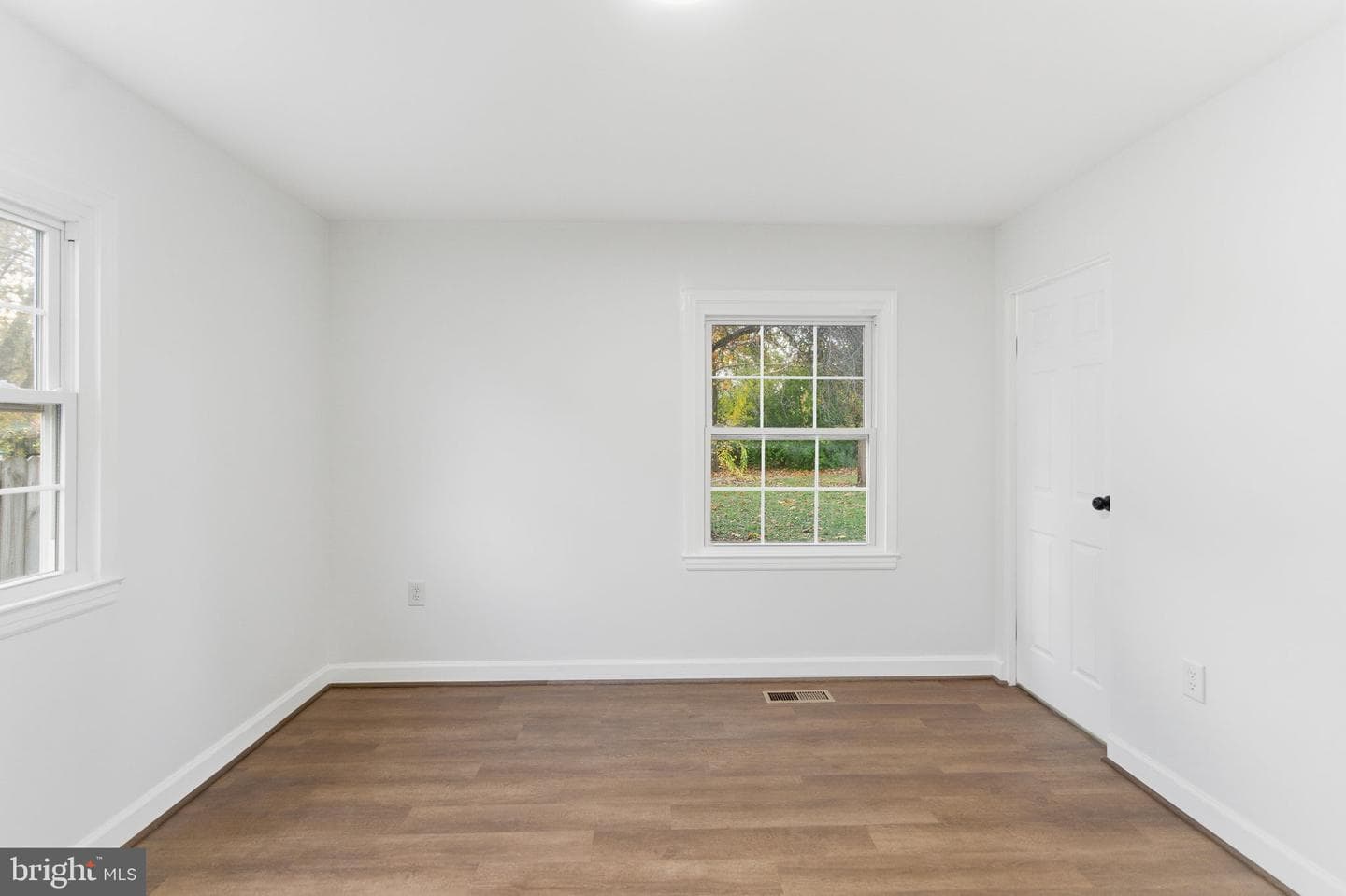 417 S Georgia Avenue photo 37