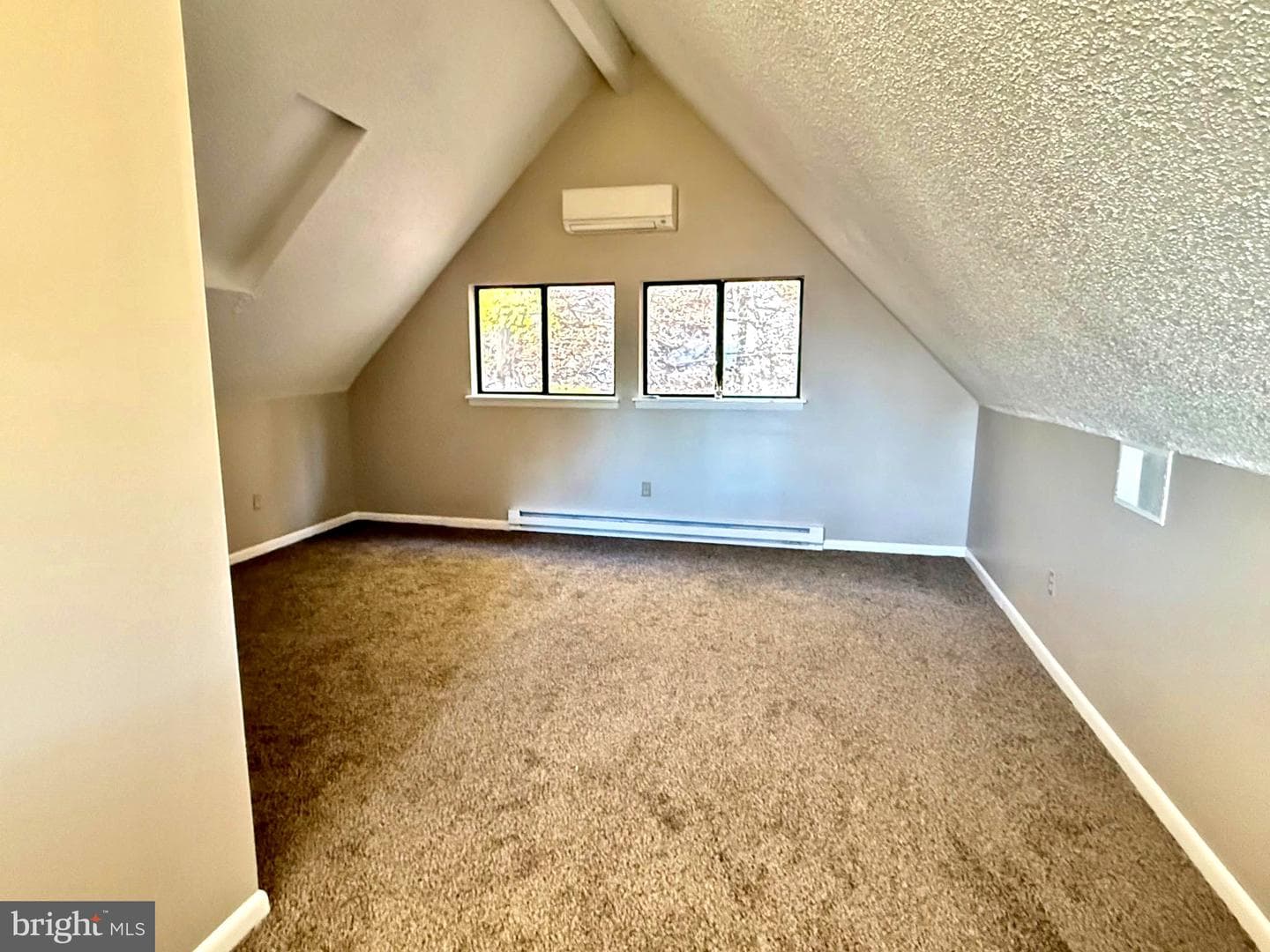 646 Glenwood Lane photo 21