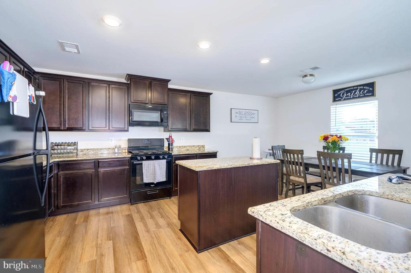 43 Sargent Lane photo 14