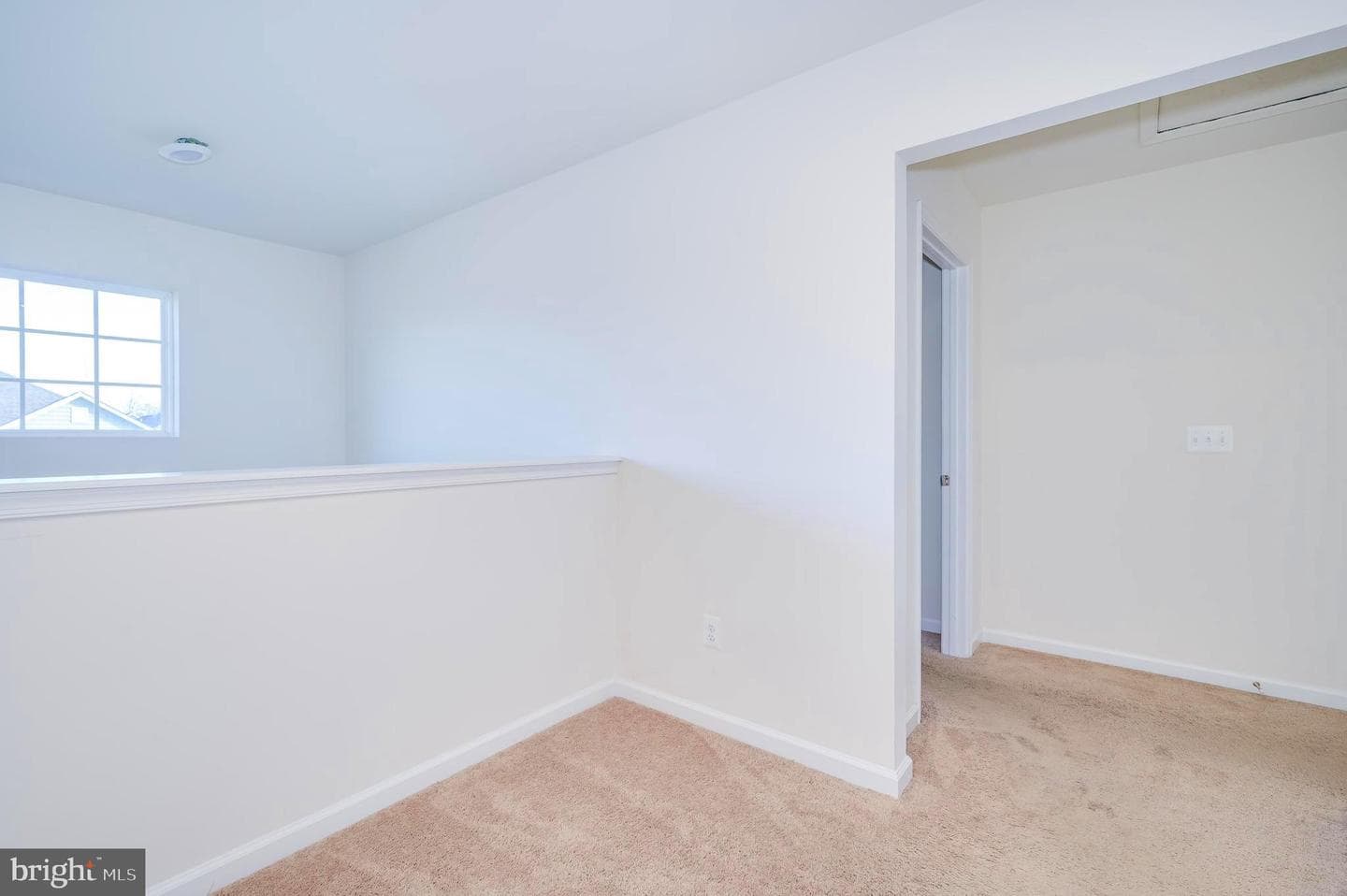 43 Sargent Lane photo 21