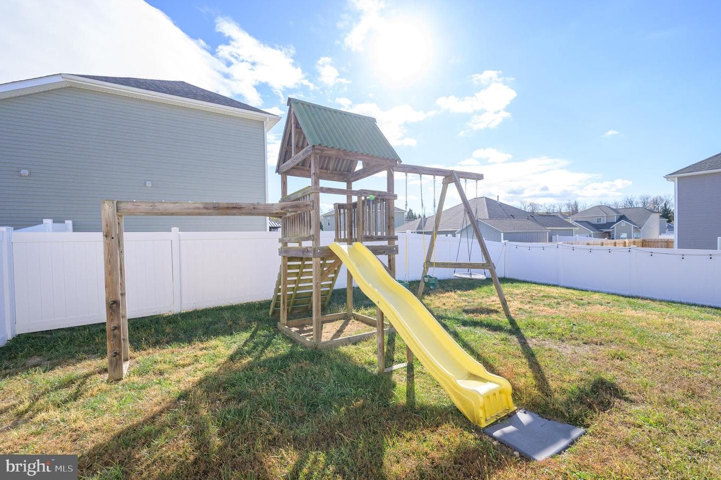 43 Sargent Lane photo 34