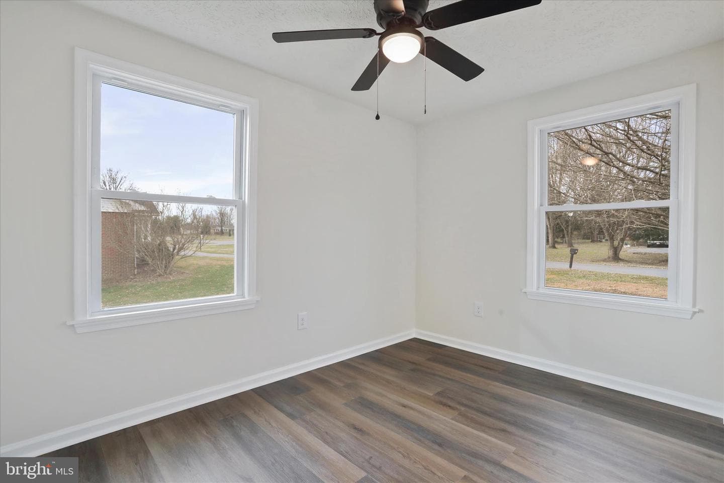 672 Montmorency Drive photo 23