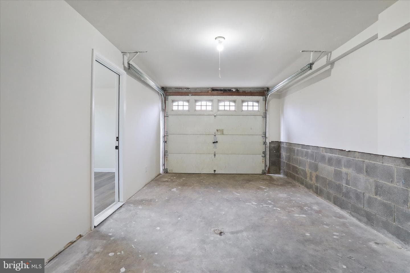 672 Montmorency Drive photo 30