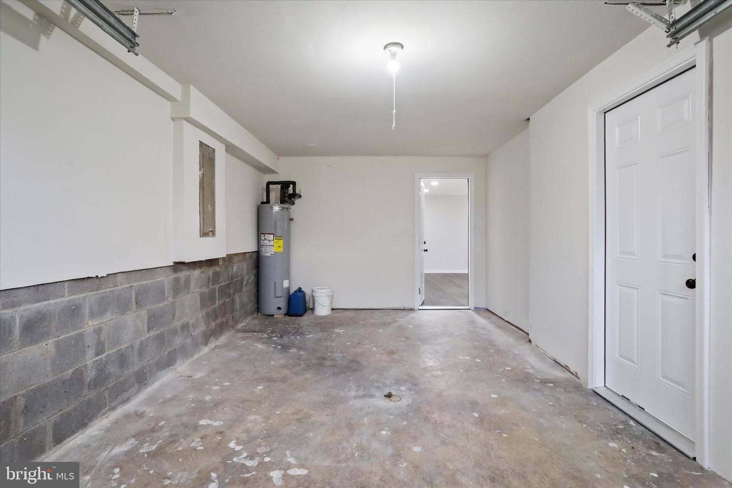 672 Montmorency Drive photo 33
