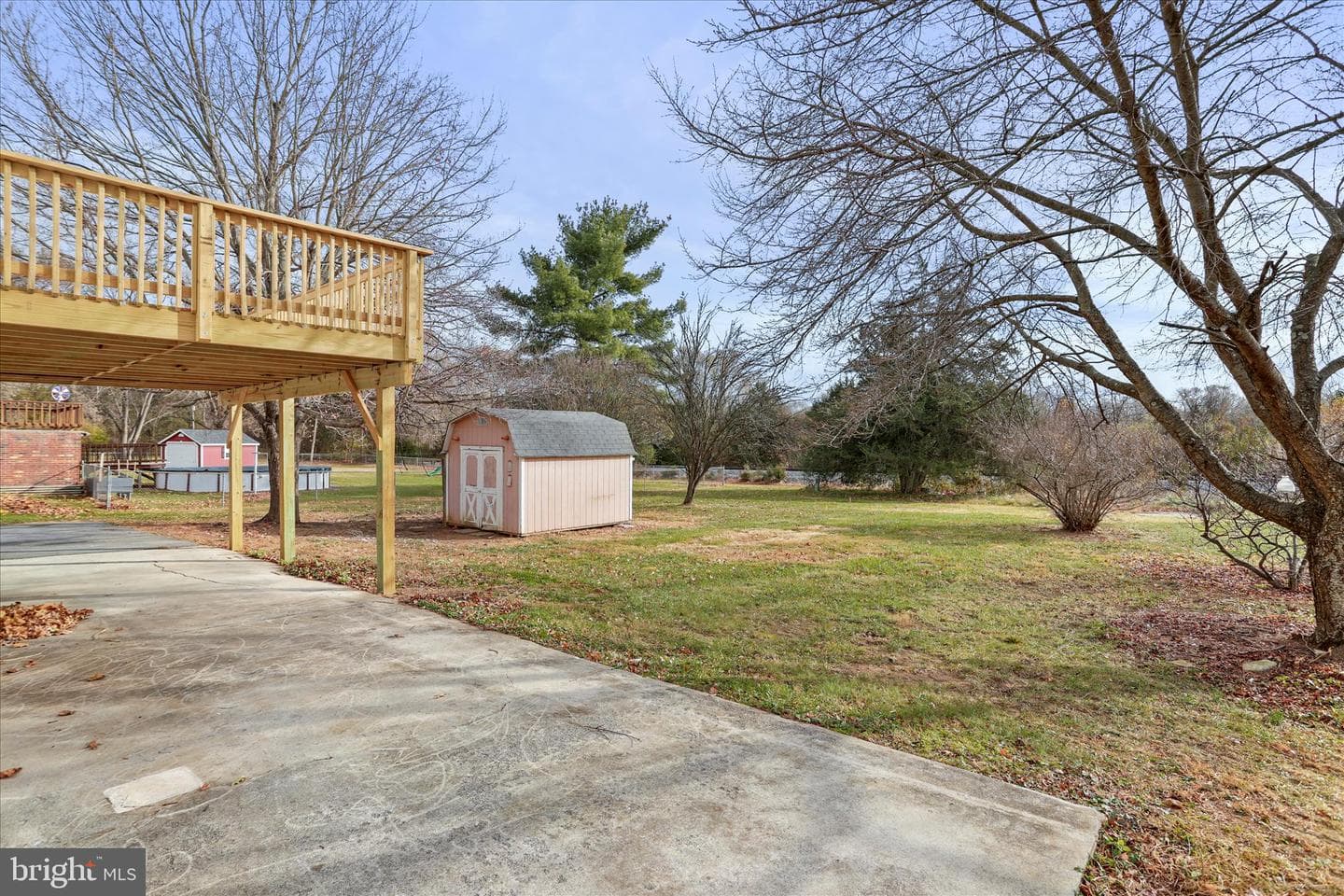 672 Montmorency Drive photo 36