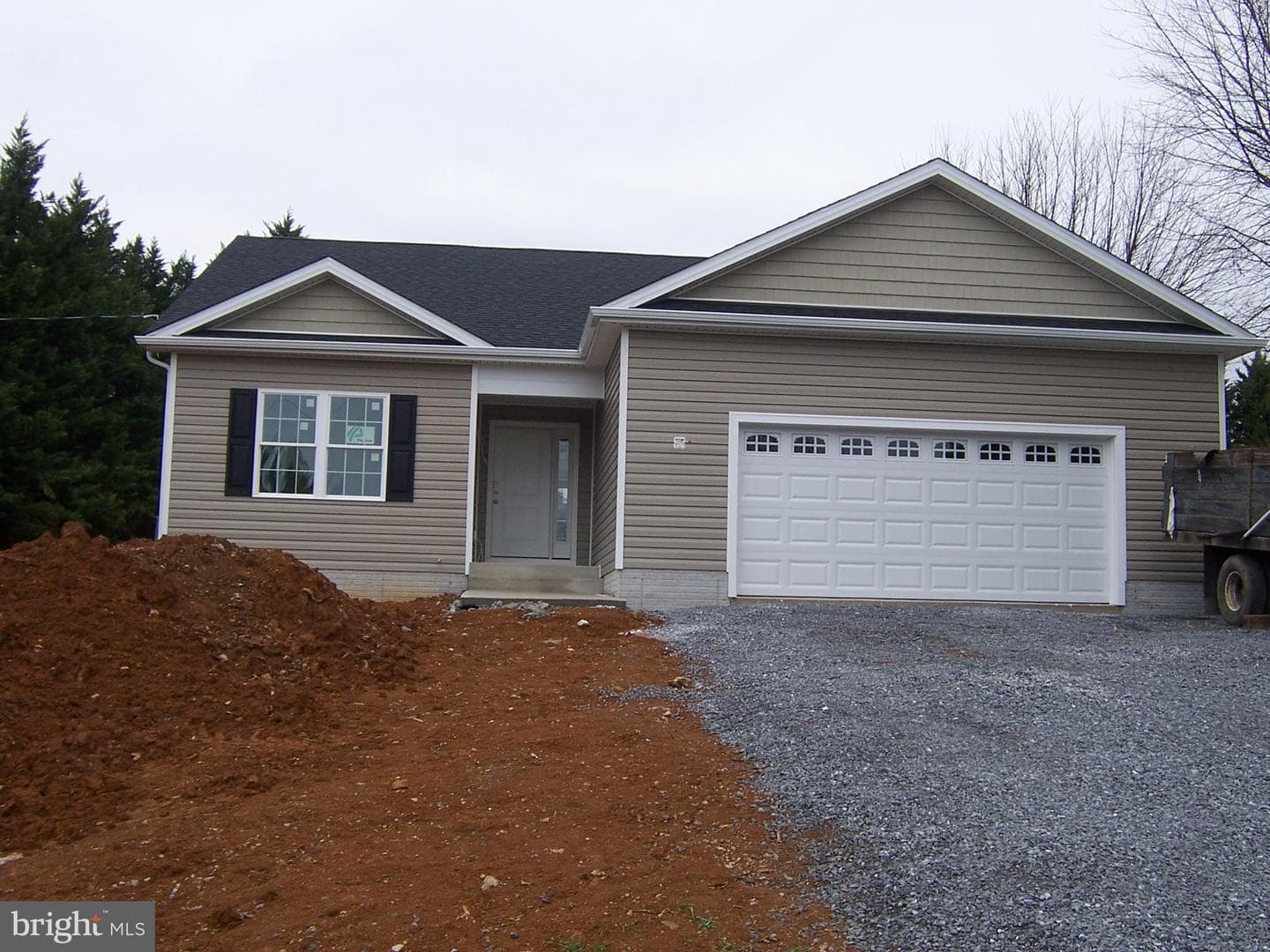 224 Isaac Drive photo 3