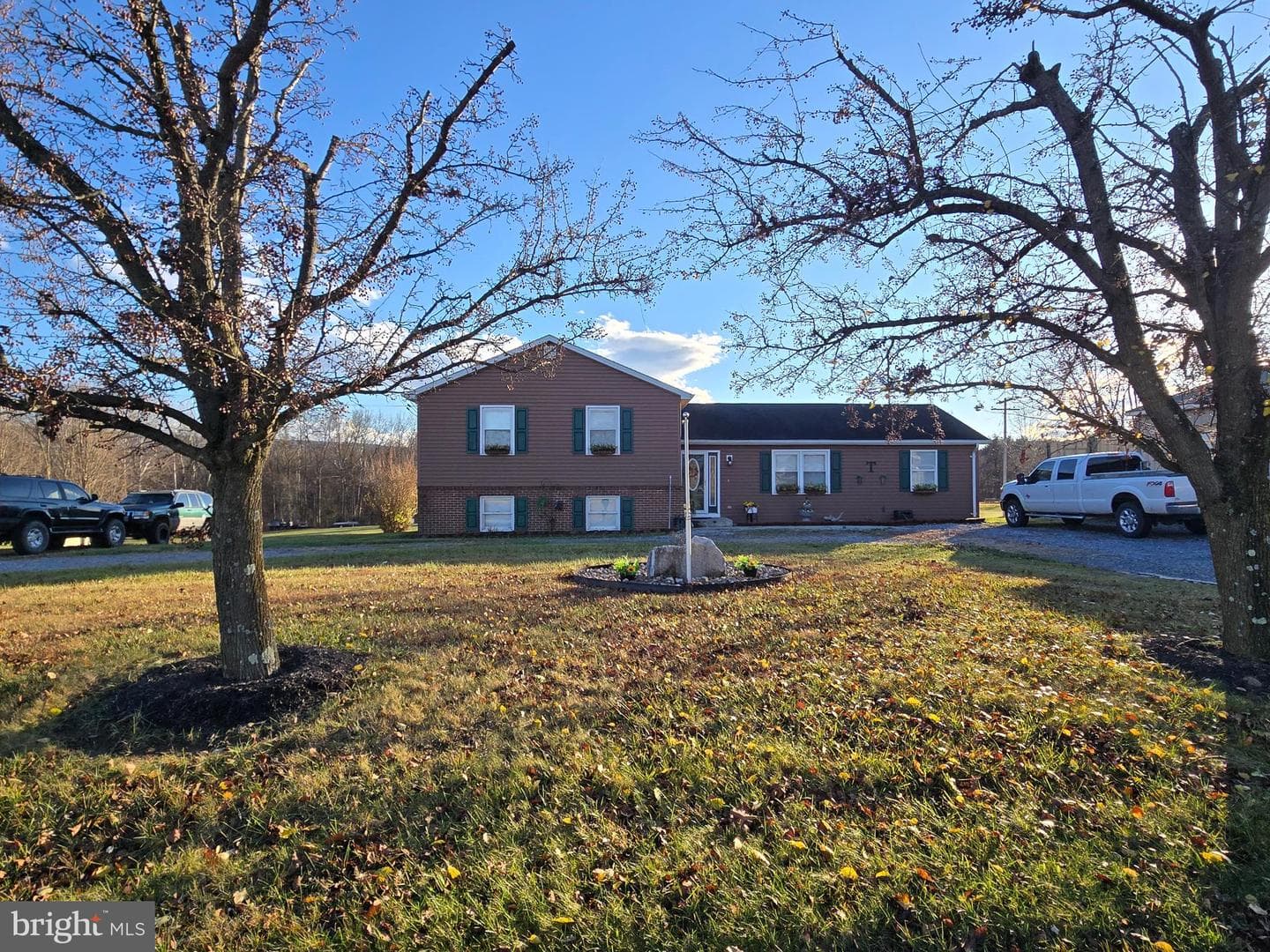 70 Kathys Lane photo 3