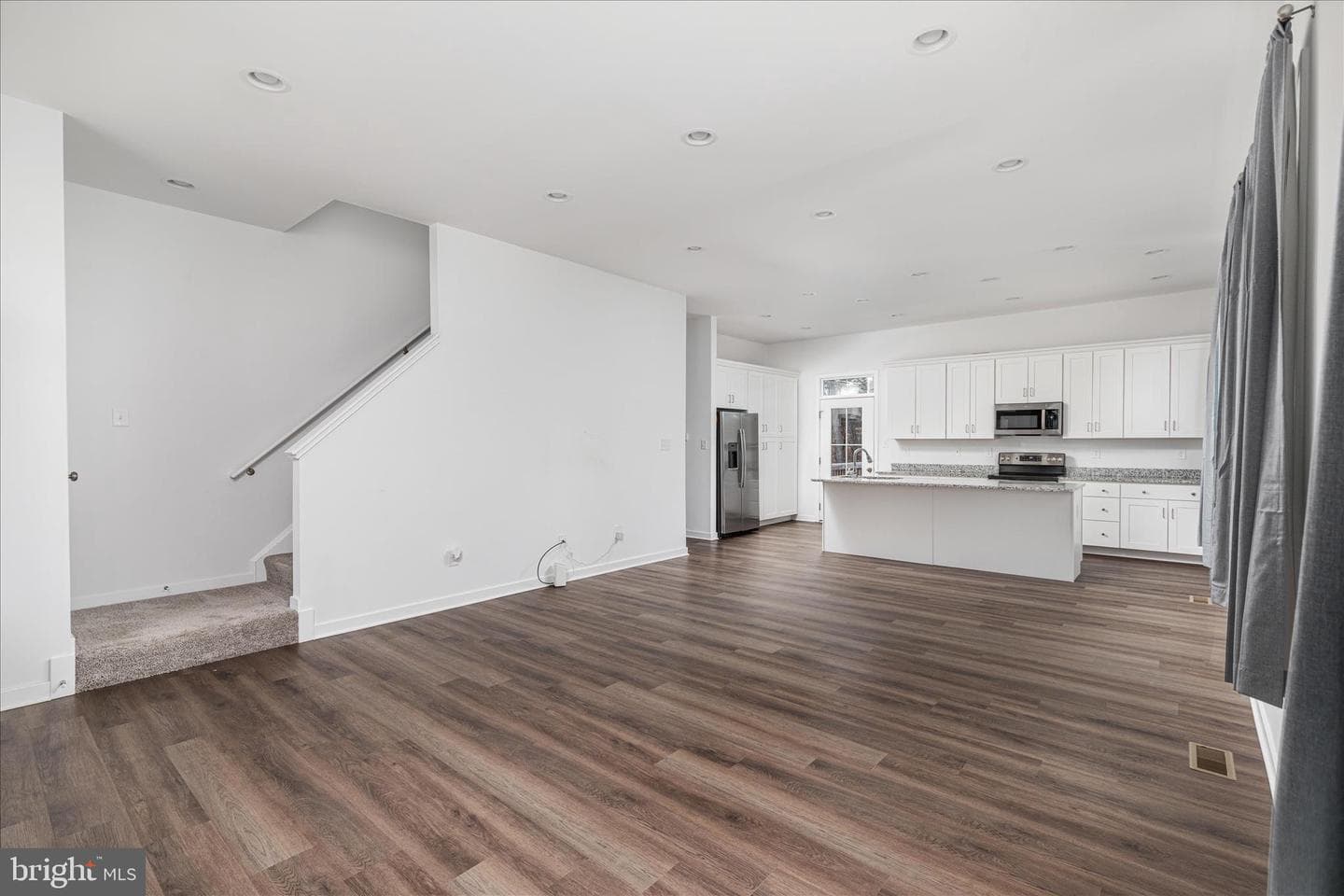 86 Cilantro Lane photo 4