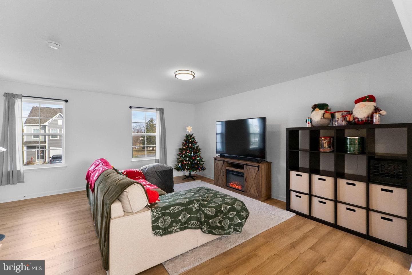 74 Colchester Court photo 12