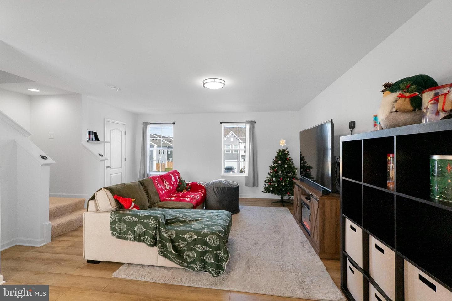 74 Colchester Court photo 13