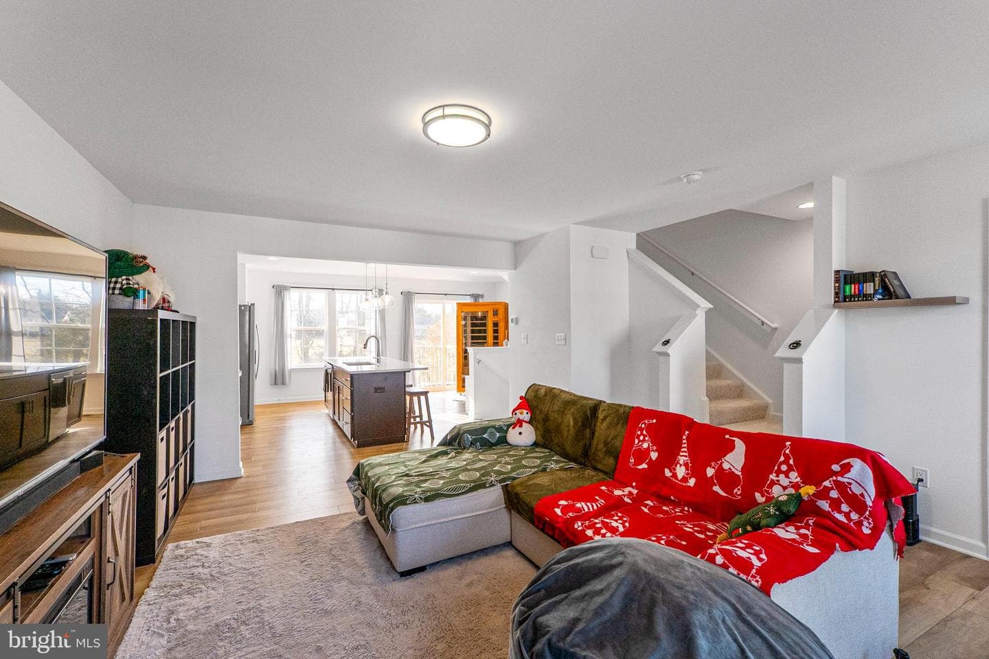 74 Colchester Court photo 14
