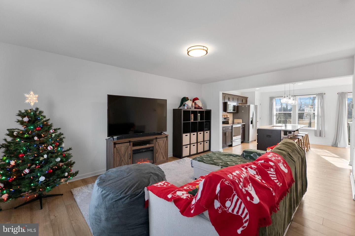 74 Colchester Court photo 15