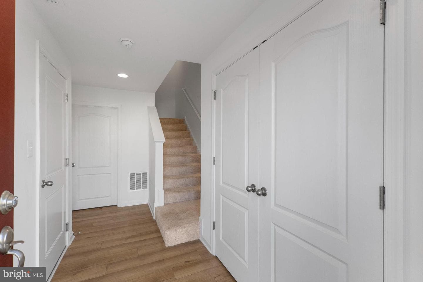 74 Colchester Court photo 31