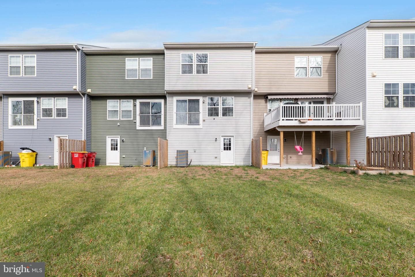 74 Colchester Court photo 32