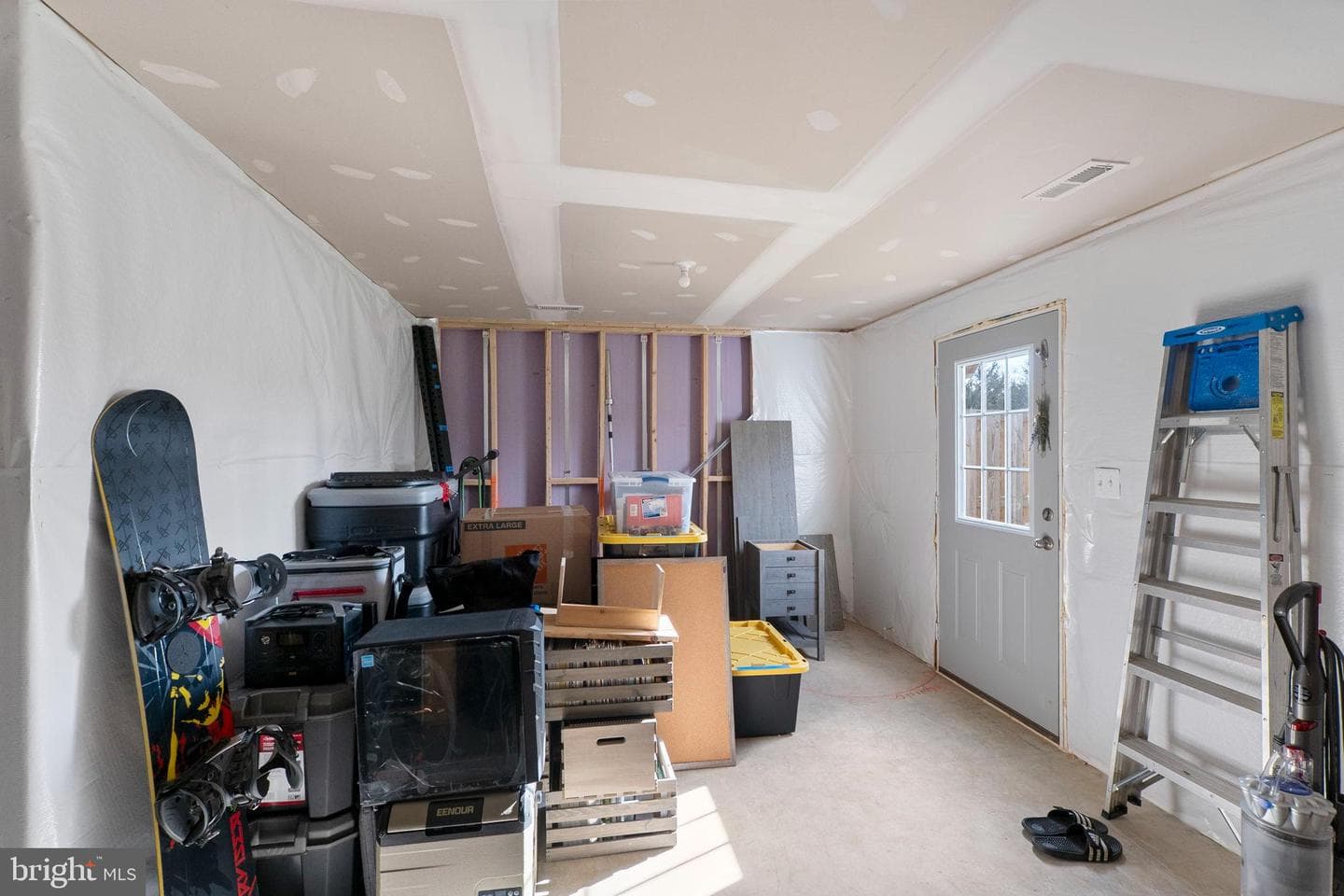 74 Colchester Court photo 35