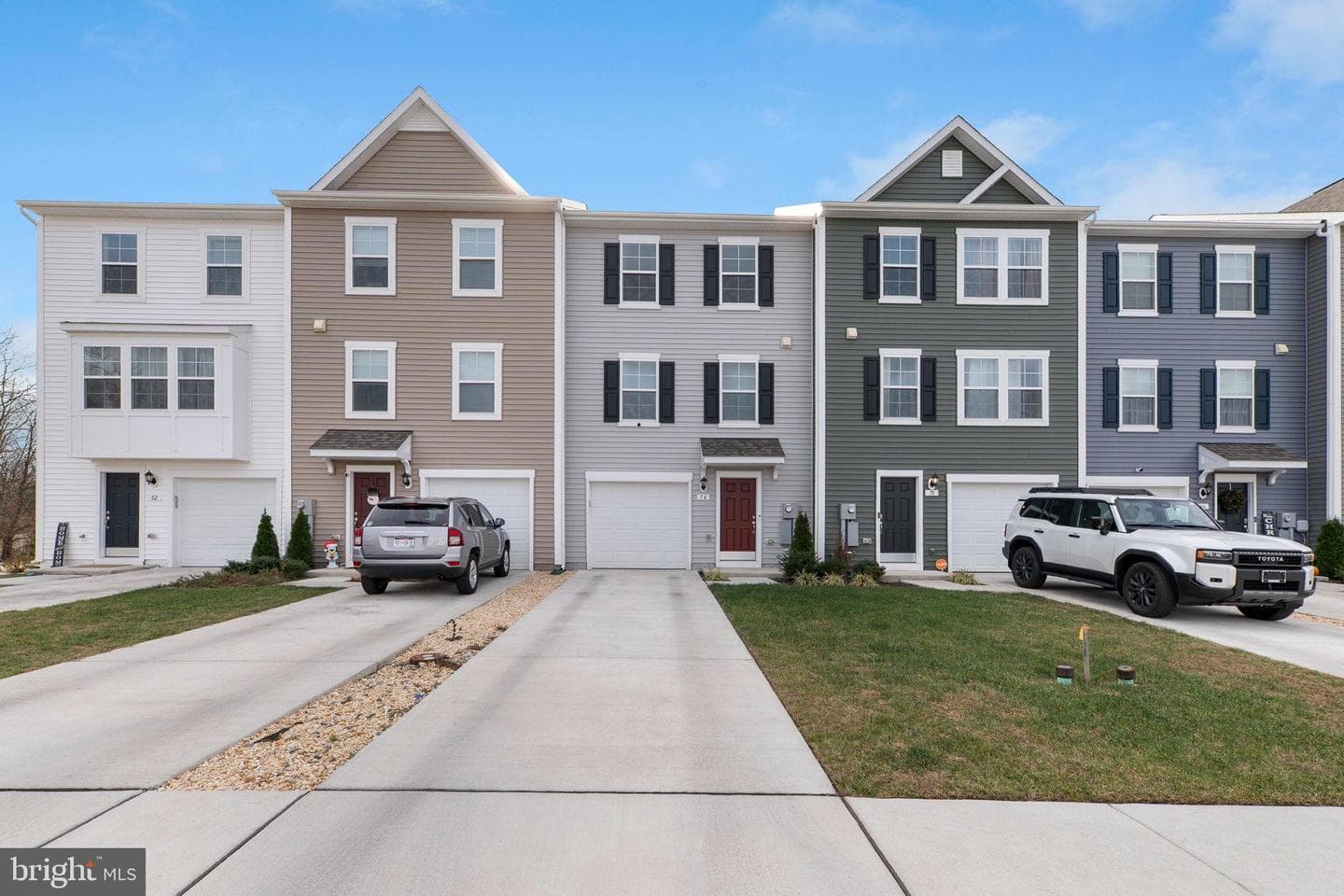 74 Colchester Court photo 36
