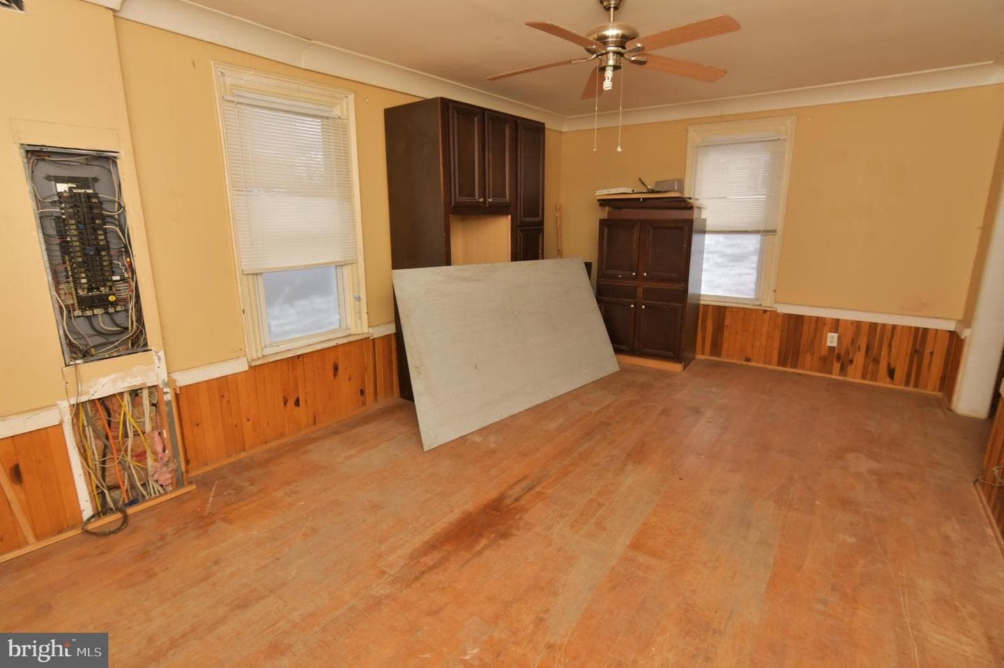 601 Second Street photo 9
