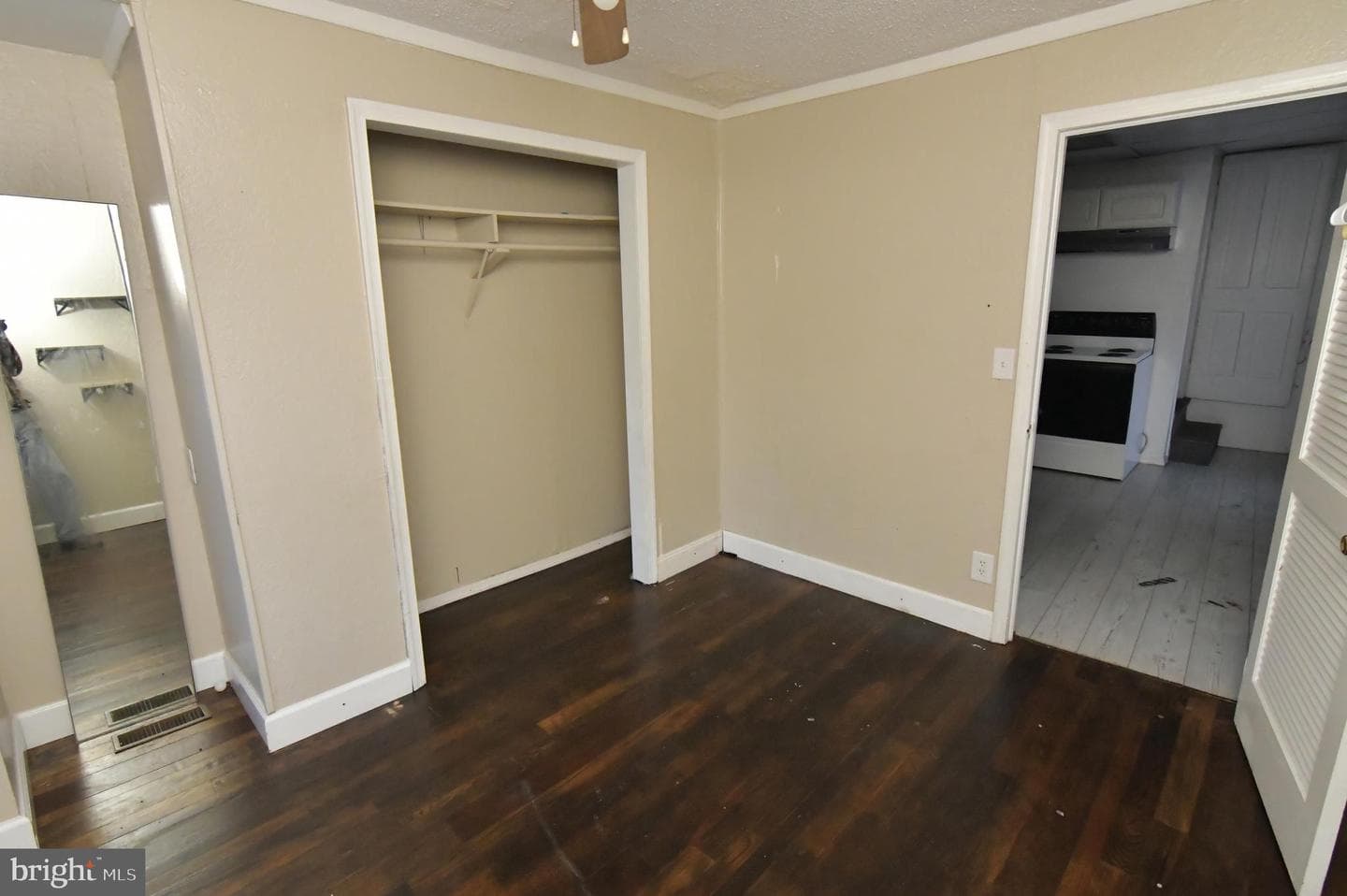 214 N College Street photo 13