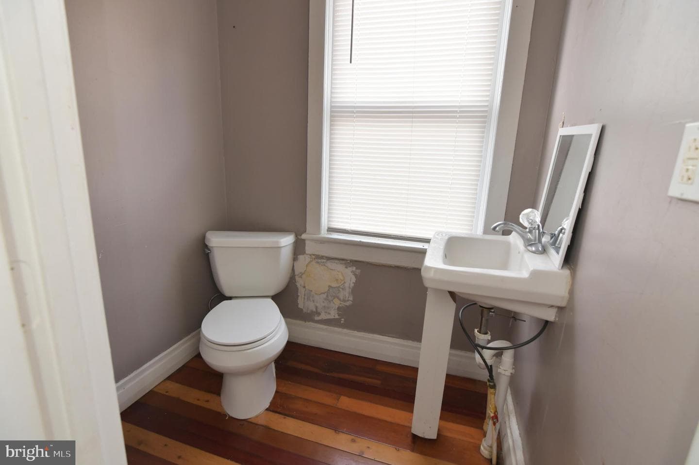 115 N Spring Street photo 18
