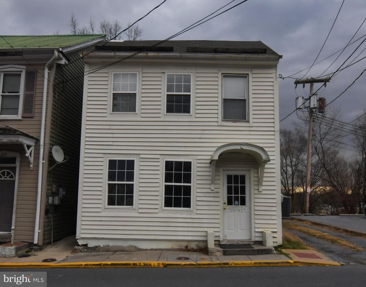 115 N Spring Street photo 2