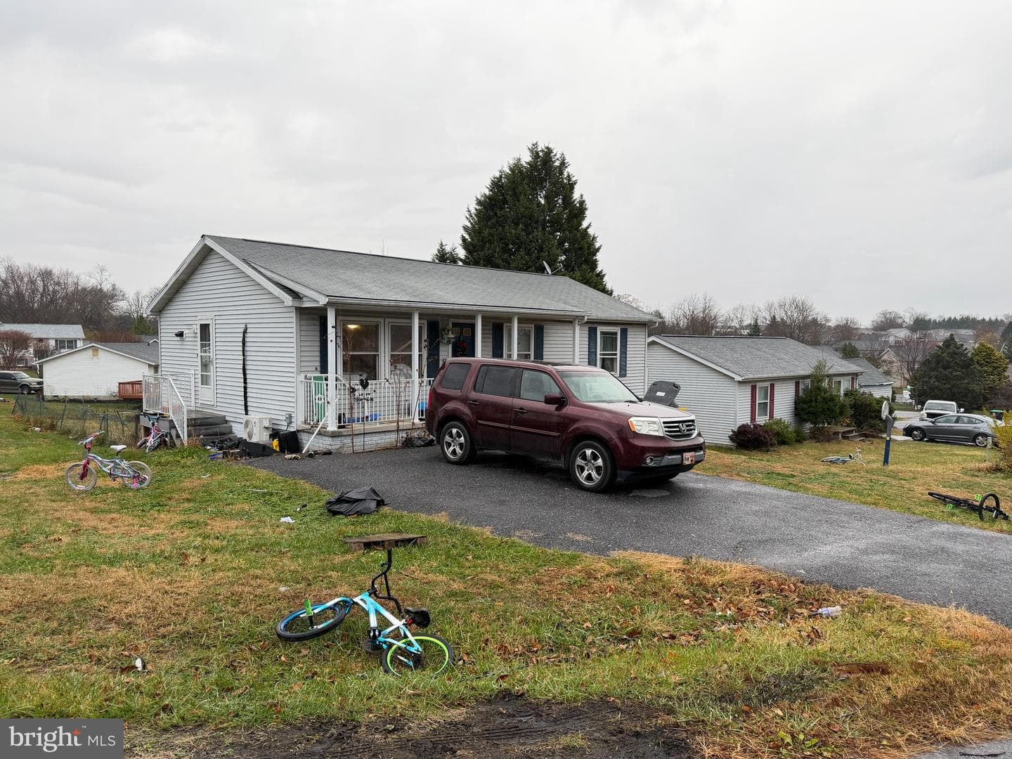 32 Yarrow Circle photo 1