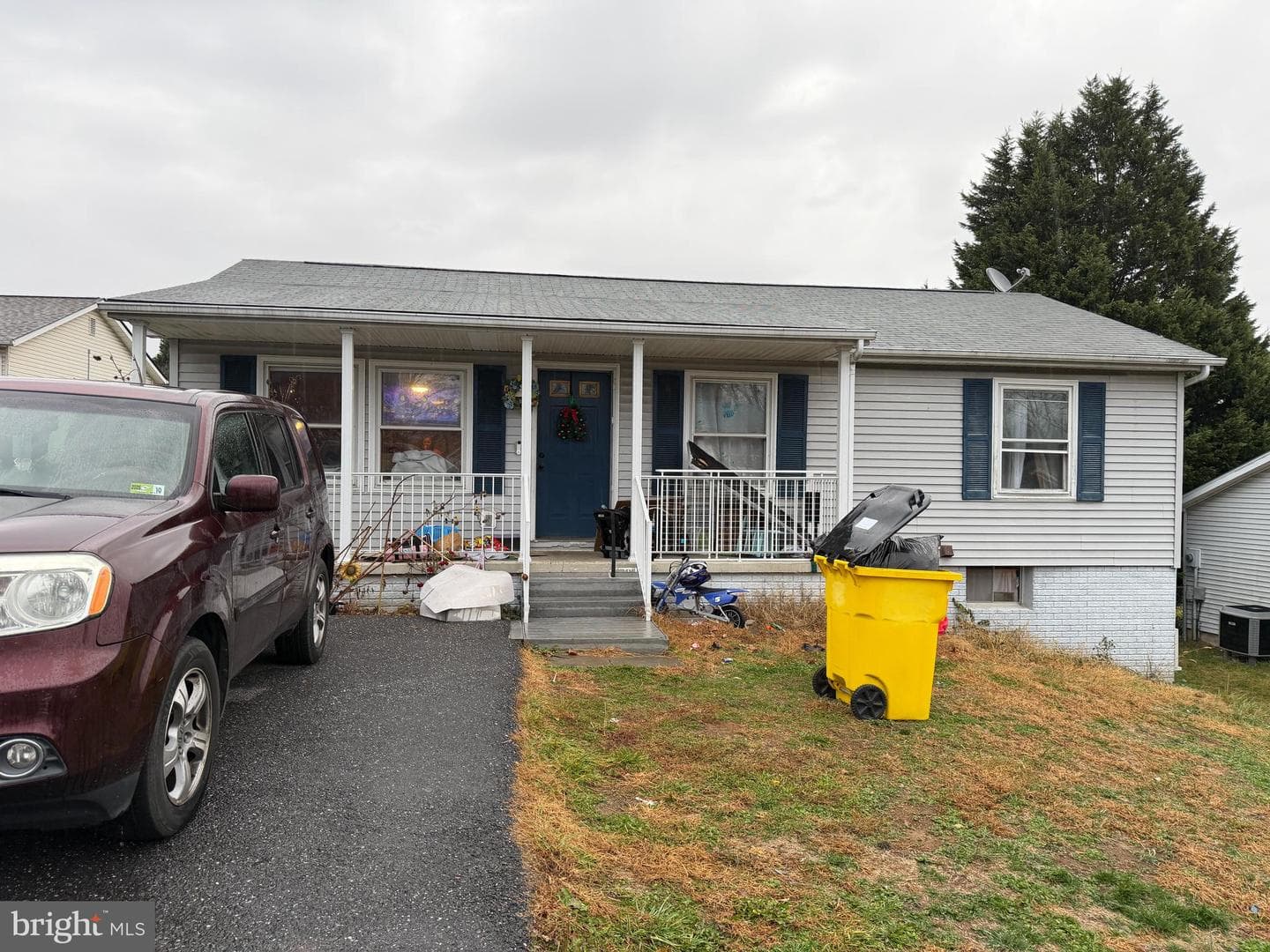 32 Yarrow Circle photo 3