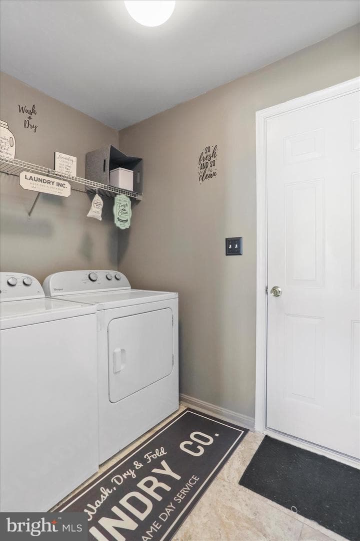 105 Chardin Court photo 21