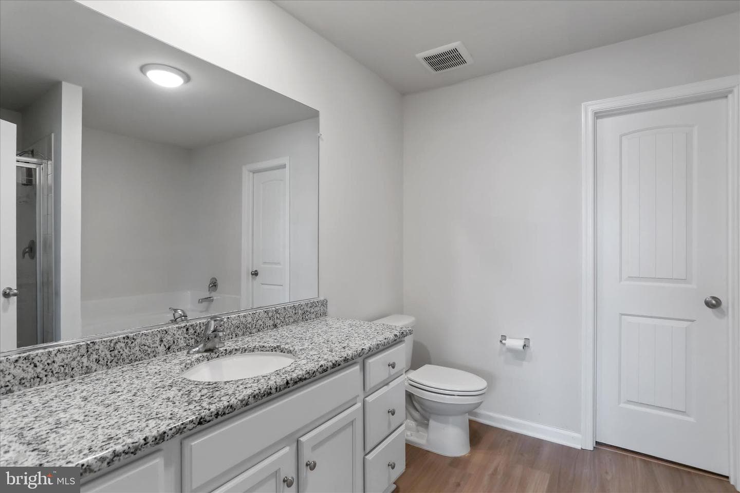 193 Hampstead Boulevard photo 21