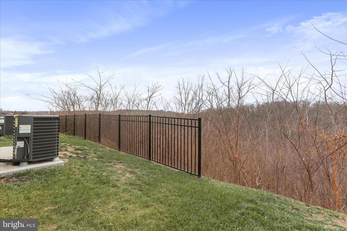 193 Hampstead Boulevard photo 30