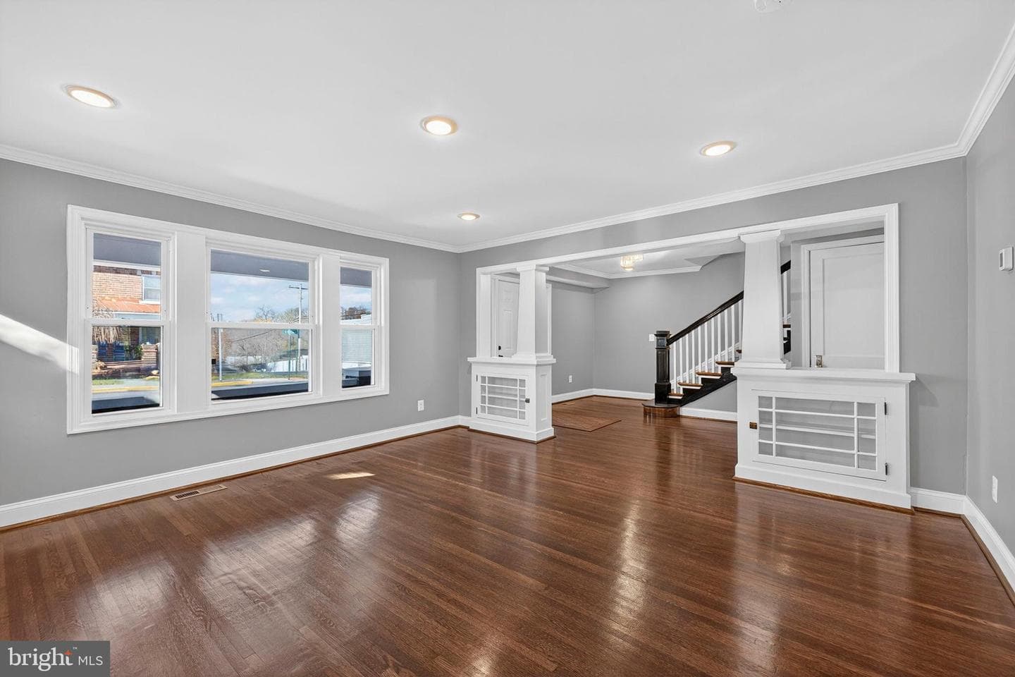 913 N Queen Street photo 13