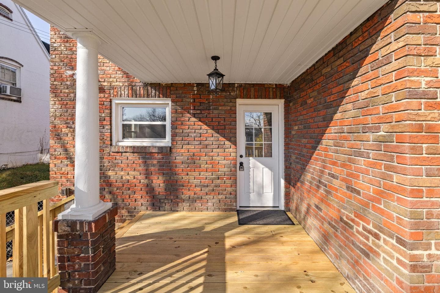 913 N Queen Street photo 60