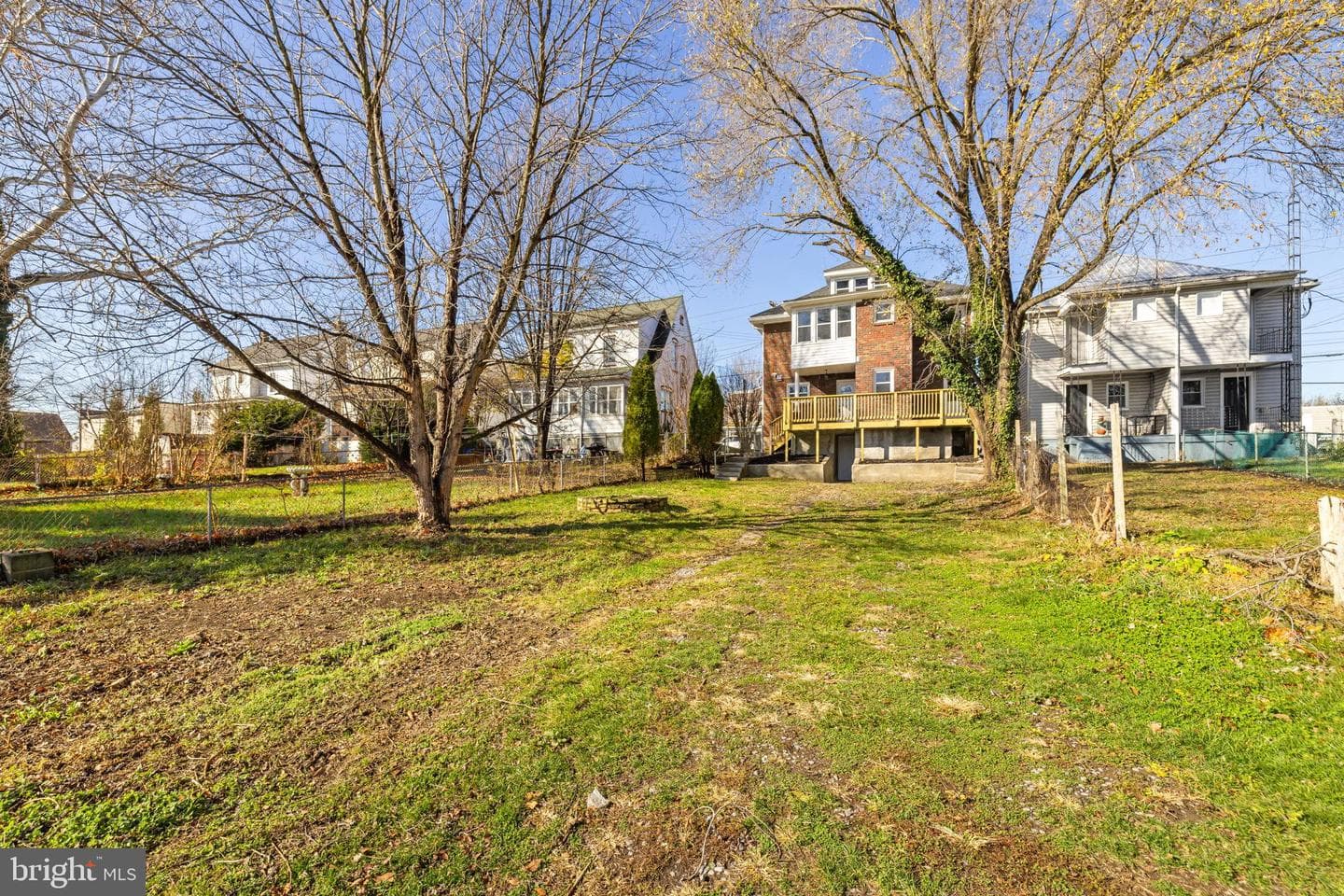 913 N Queen Street photo 70