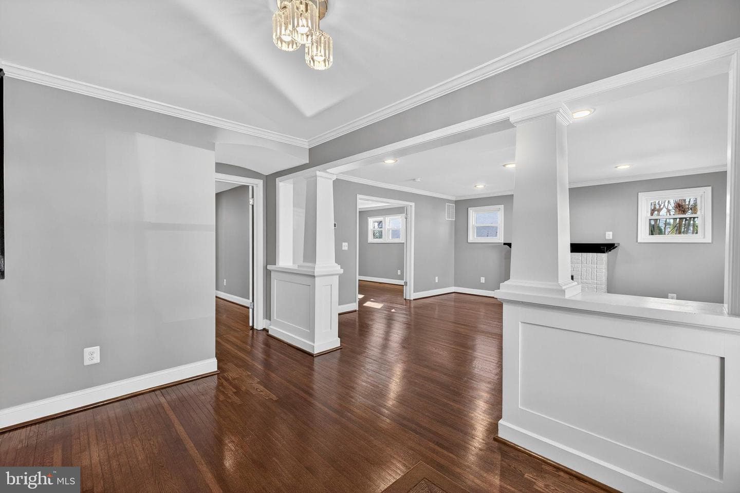 913 N Queen Street photo 8