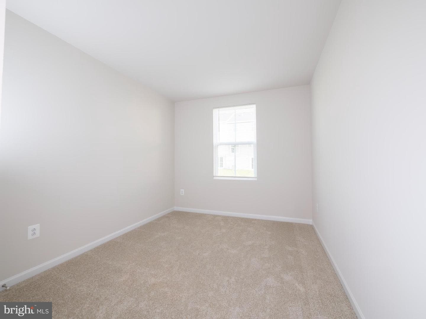 35 Calais Place photo 13