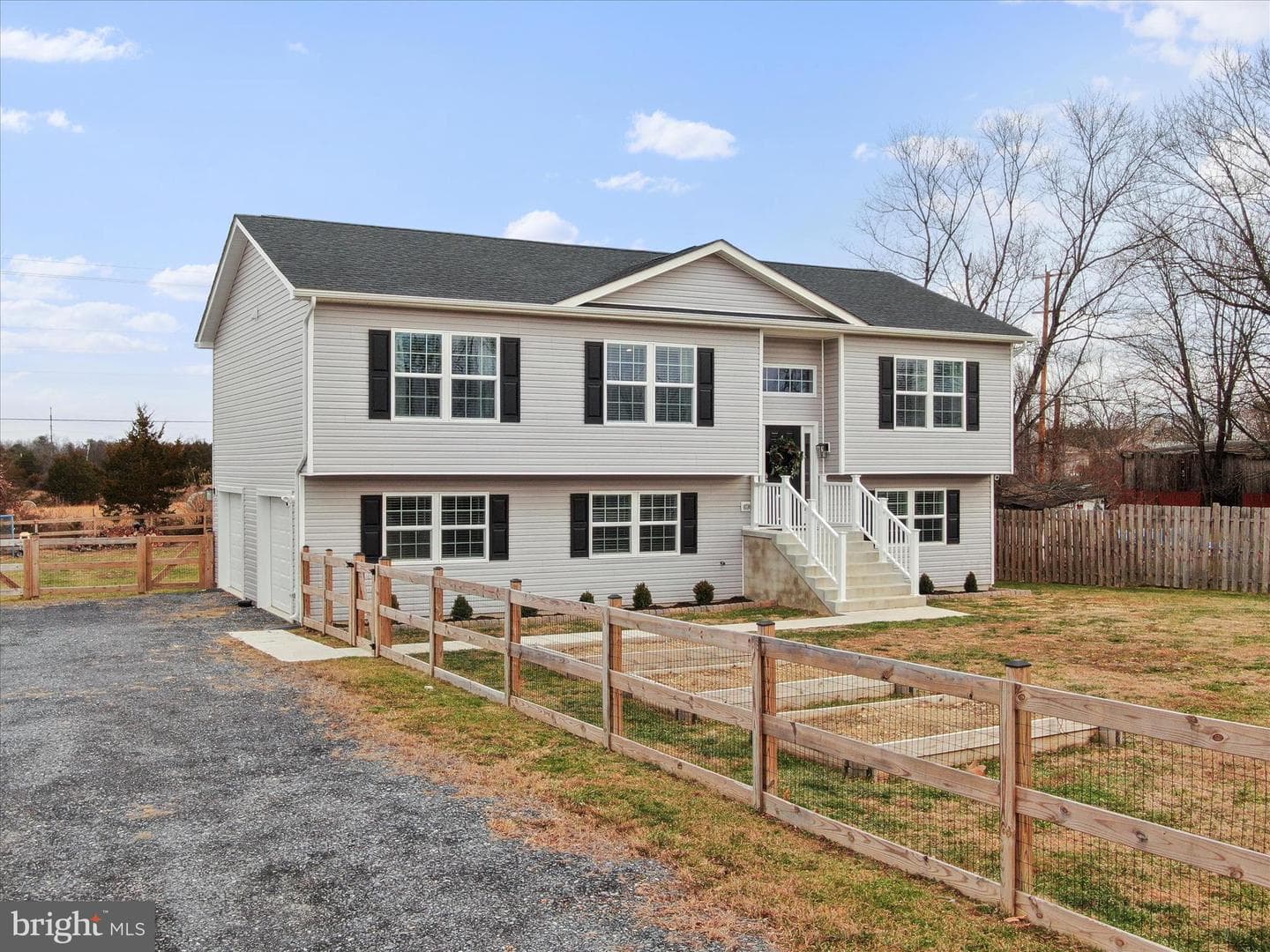 1885 Giles Mill Road photo 3
