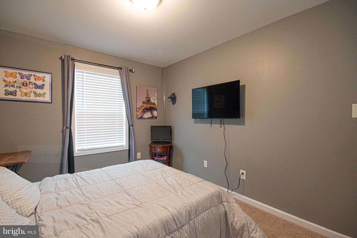285 Wren Street N photo 41