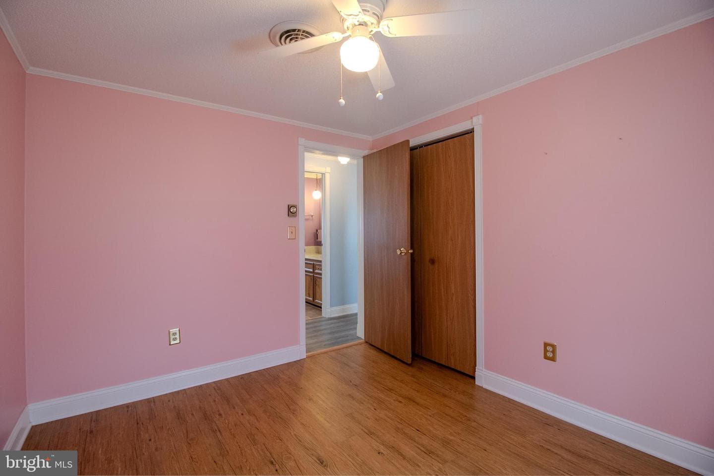 1305 W Virginia Avenue photo 22