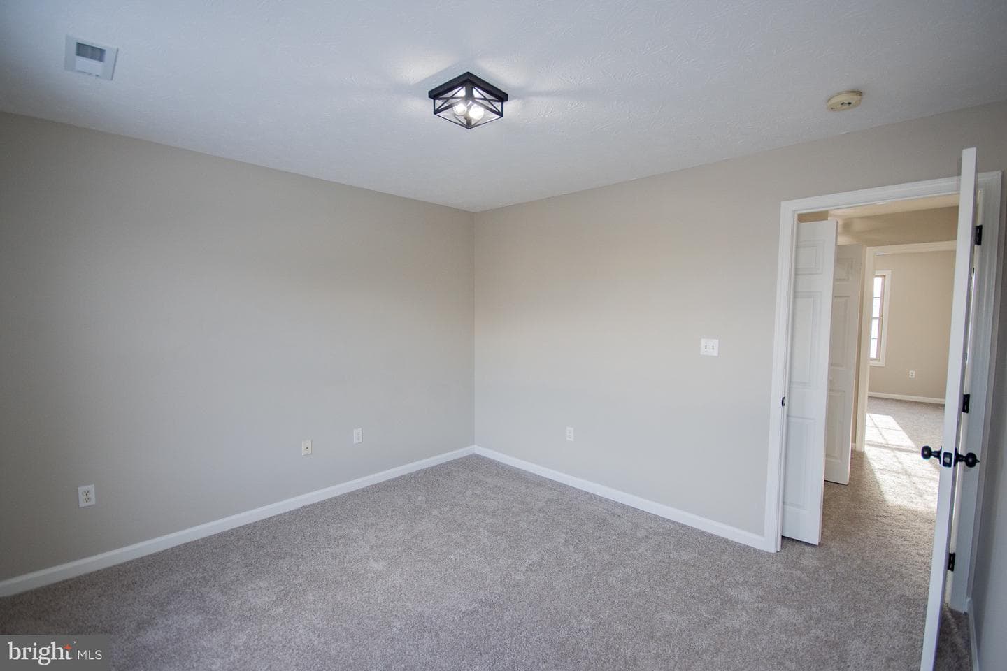 11 Colossians Court photo 15