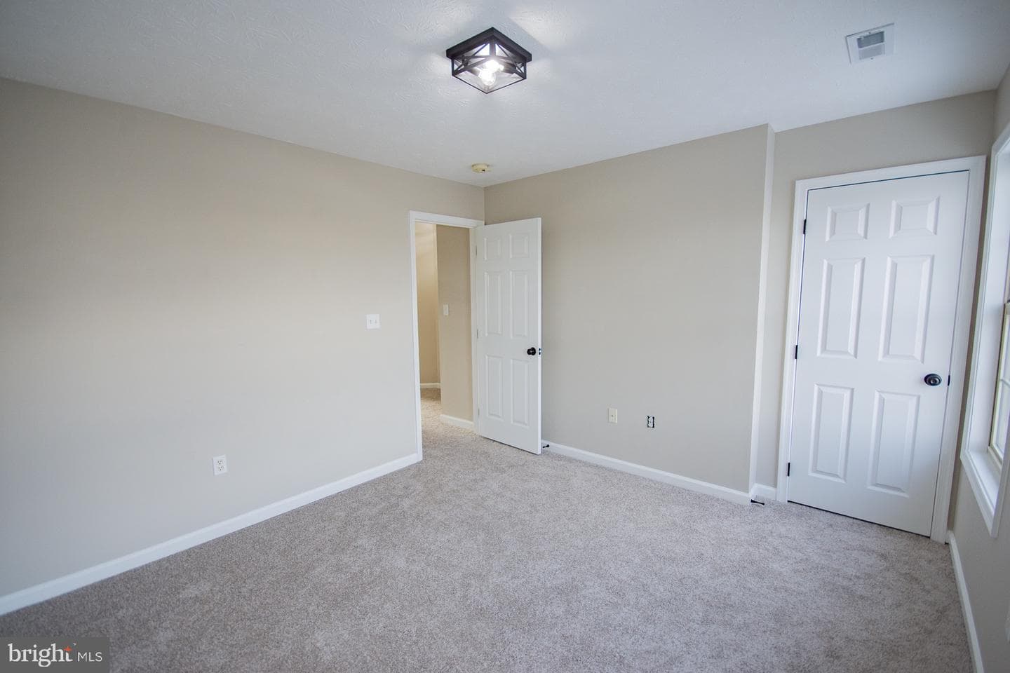 11 Colossians Court photo 16