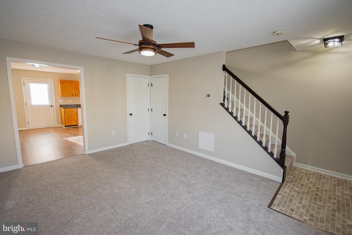 11 Colossians Court photo 3