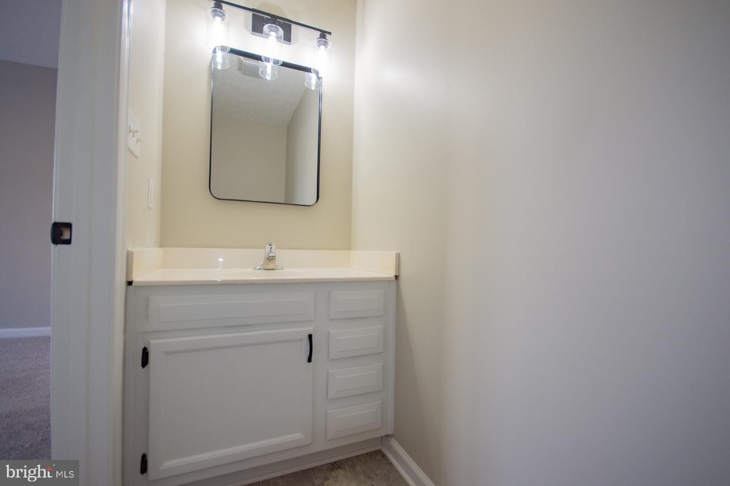 11 Colossians Court photo 6