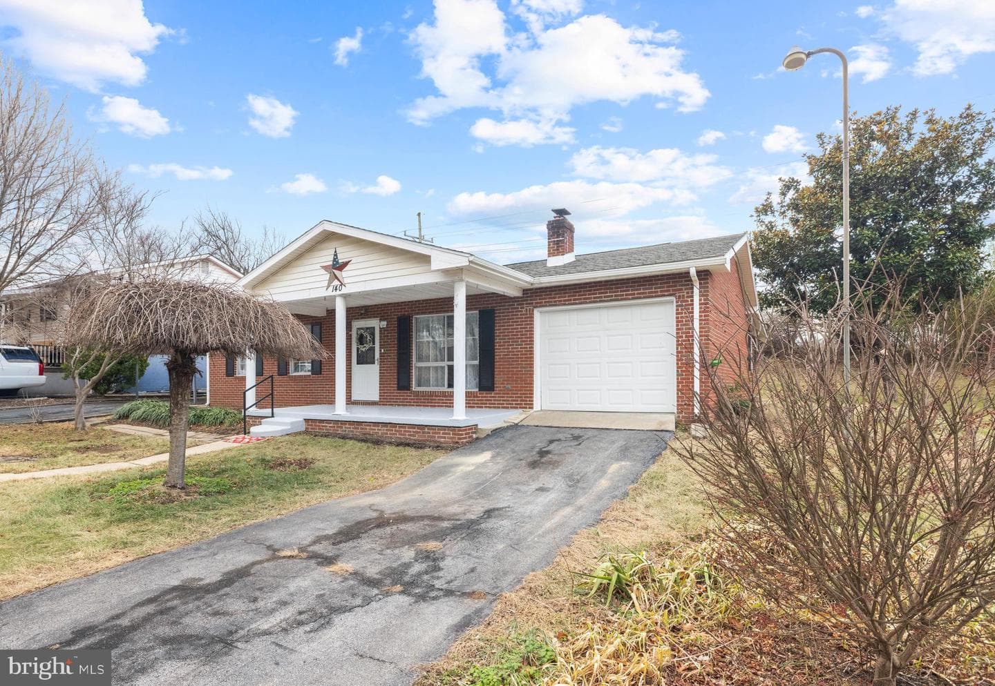 140 Capital Drive photo 26