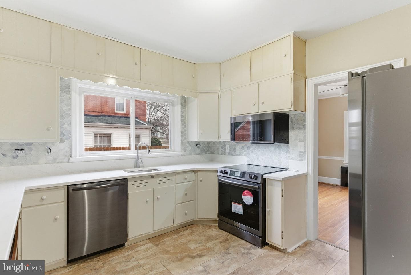 109 Alabama Avenue N photo 18