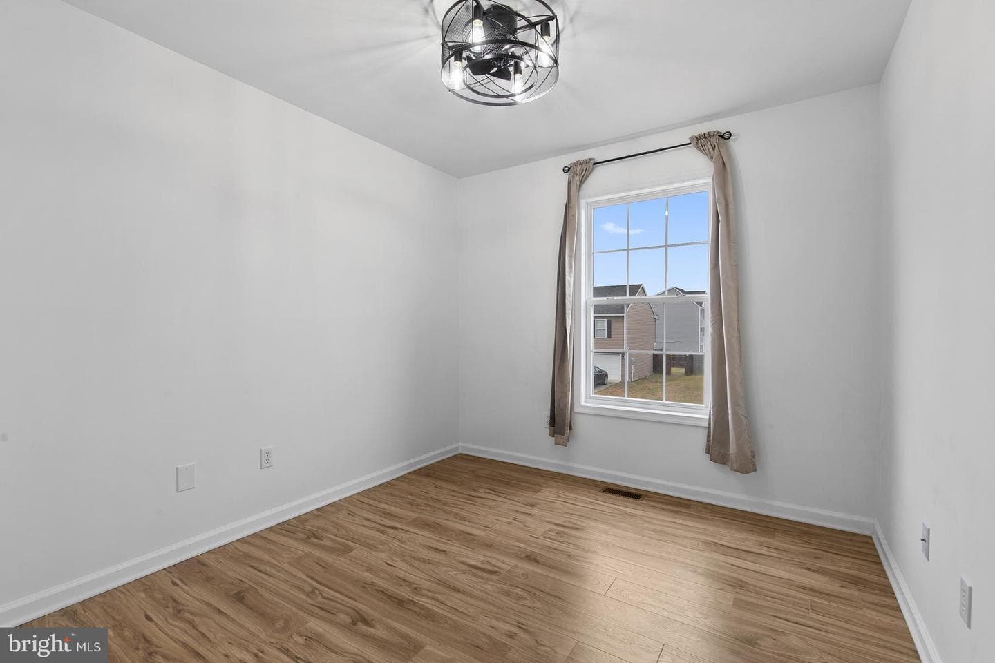 61 Job Road photo 14