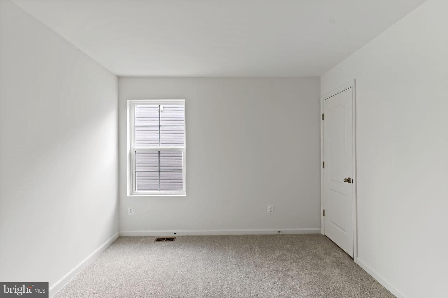 Tbb Fontana Circle #crafton Ii photo 20