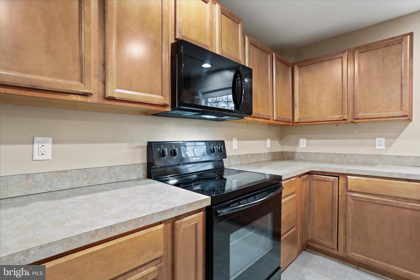 122 Tather Drive photo 31