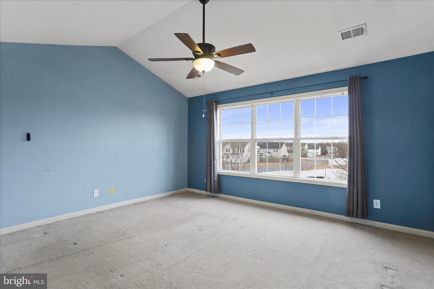 122 Tather Drive photo 6