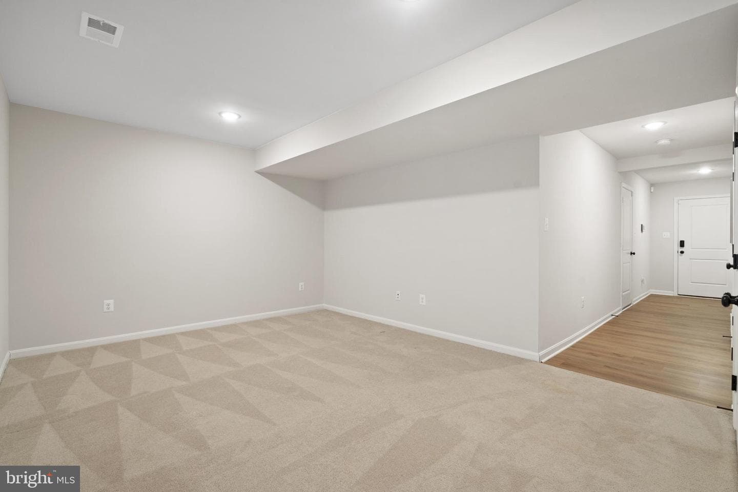 51 Thrower Road photo 11