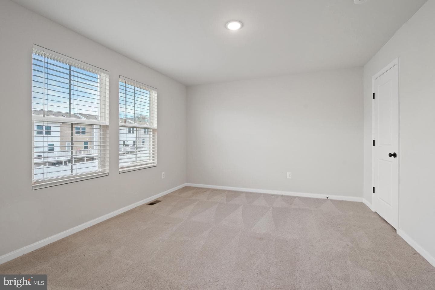 51 Thrower Road photo 22