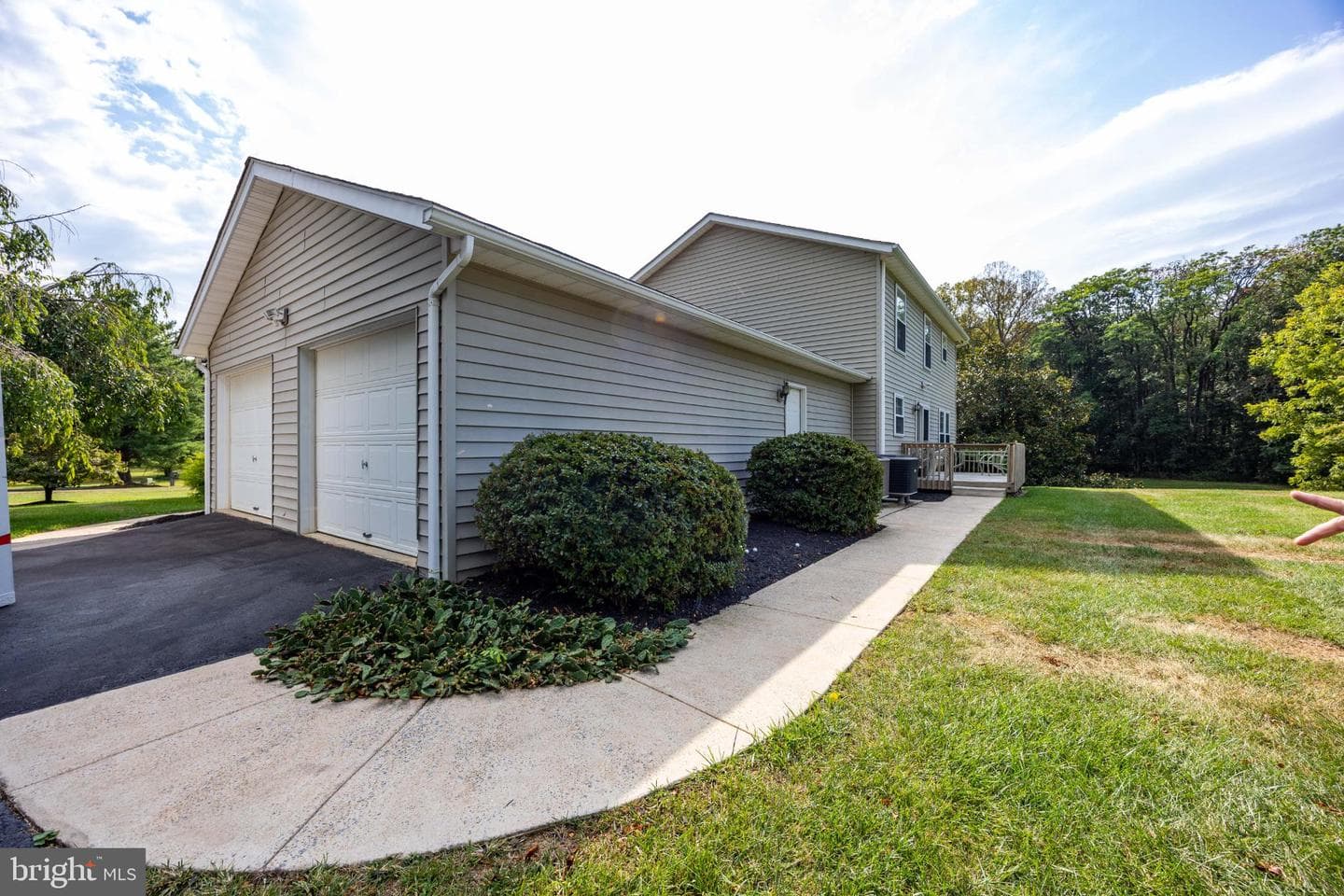 525 Appian Way photo 33